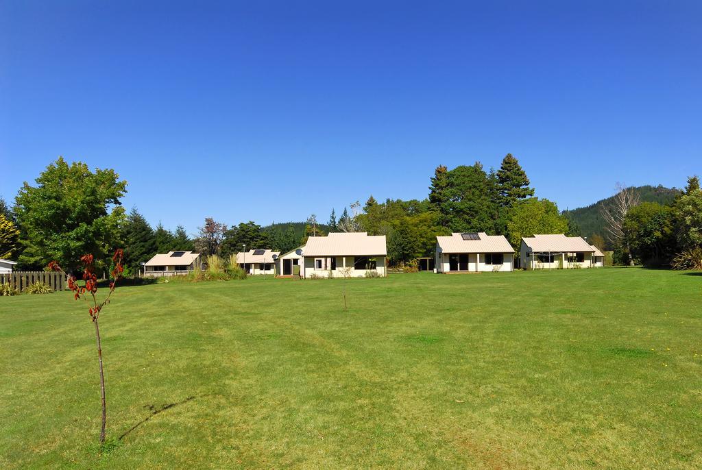Mount Richmond Estate Motels Rai Valley 외부 사진